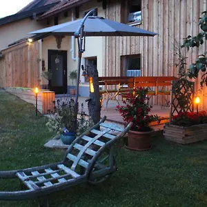 https://anno-ihre-wohlfuhloase-mit-garten-in-klingenbrunn.com-bavaria.com